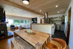 The Surf Chalet - Image 5