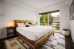 Sitka House - Image 5