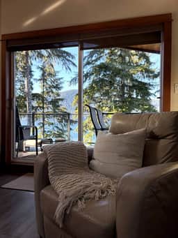 Going Coastal R&R | Unit A | Waterfront - Sleeps 6 - Image 3