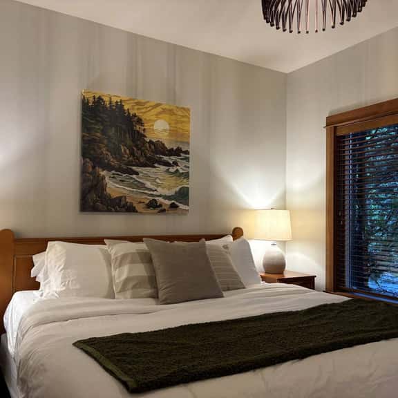 Going Coastal R&R | Unit C | Waterfront - Sleeps 2 - Image 1