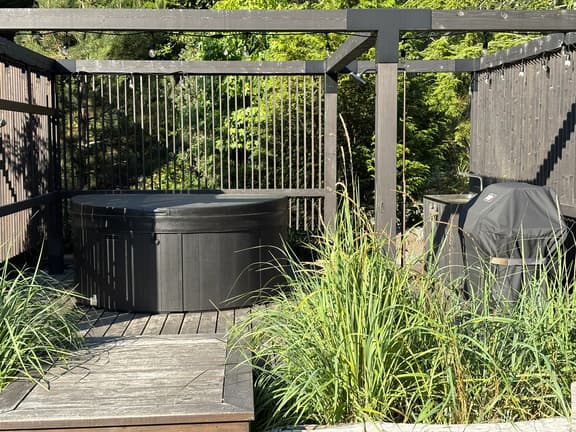 Ebb Cottage: Private Hot Tub - Image 1